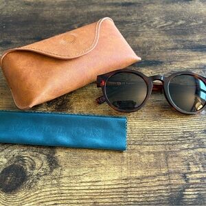 Polarized Tortoise Shell Sunglasses with Case